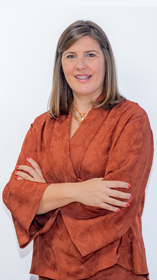 Drª Carla Menezes Advogada PMF